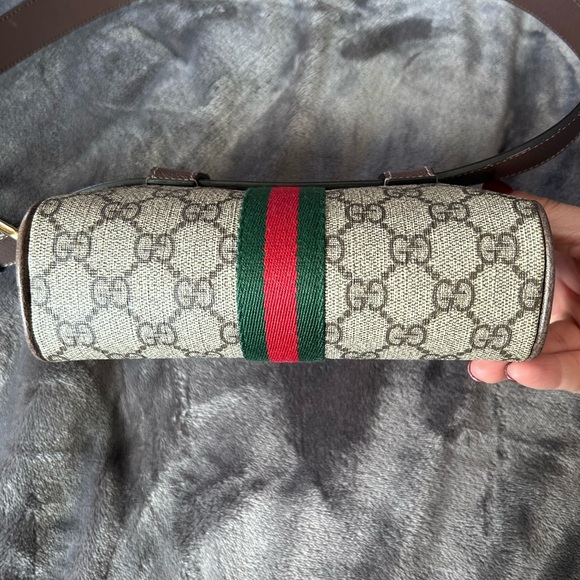 Authentic Gucci belt bag - Picture 7 of 9